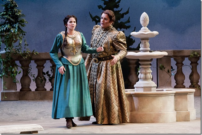Cristina Castaldi as Giovanna and Rafael Dávila as Carlo (Charles VII) in Giovanna d’Arco. (Photo by Rod Millington)