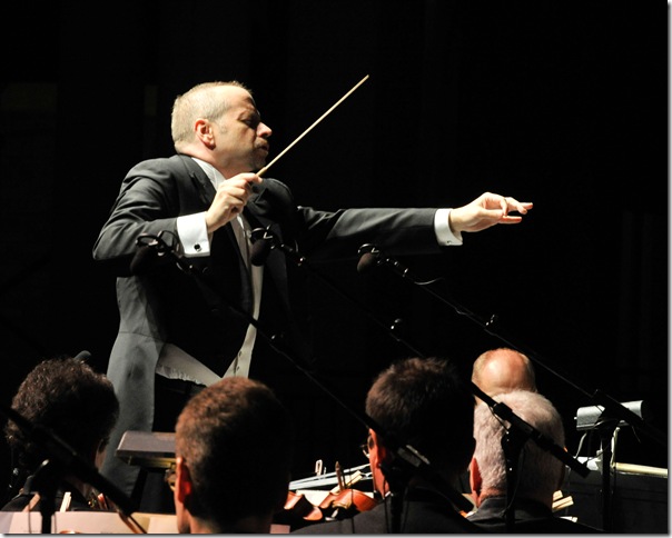 Patrick Summers leads the Russian National Orchestra on Saturday night. (Photo by Sherry Ferrante)