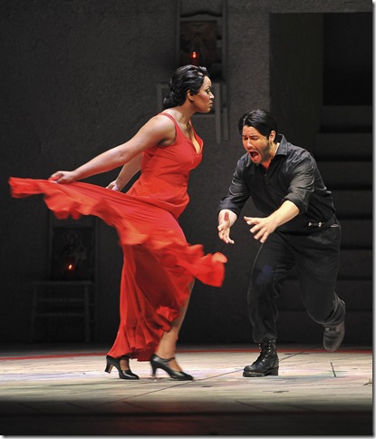 Kendall Gladen and Adam Diegel in Act IV of Carmen. (Photo by Gaston de Cardenas)