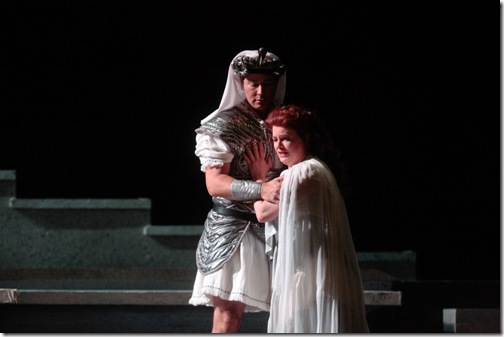 Adam Diegel and Laura Vlasak Nolen in Nabucco.