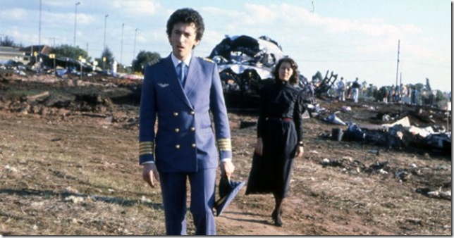 Robert Powell and Jenny Agutter in The Survivor (1981).