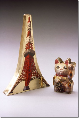 Tokyo Souvenir (2008), by Mariko Kusumoto. (Photo by Dean Powell)