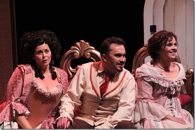 Twyla Robinson, Robert Gierlach and Maureen O’Flynn in Le Nozze di Figaro. (Photo by David Whitfield)