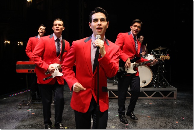 The cast of Jersey Boys sings Sherry.
