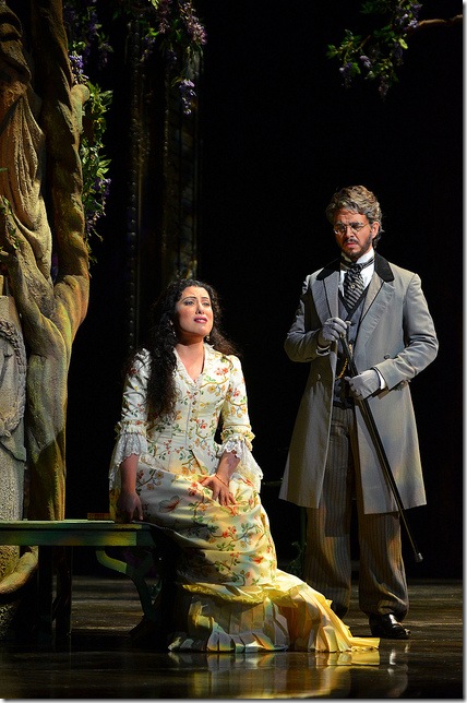 Giorgo Caoduro and Maria Alejandres in La Traviata. (Photo by Gaston de Cardenas)