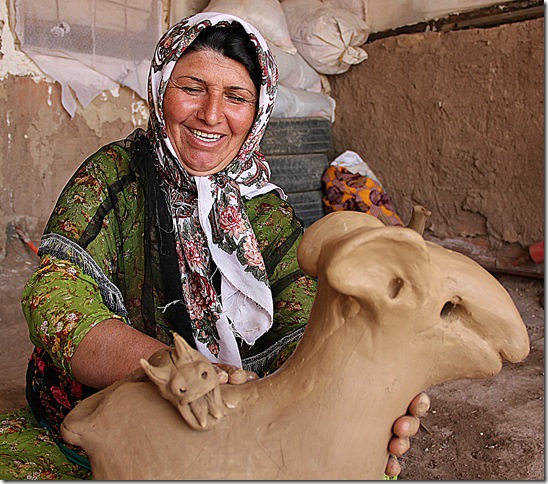 Filsoofi photographed women potters in northern and western Iran.