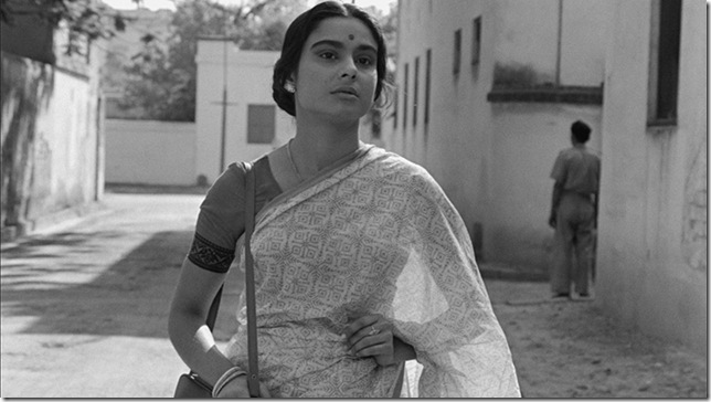 Madhabi Mukherjee in The Big City (1963).