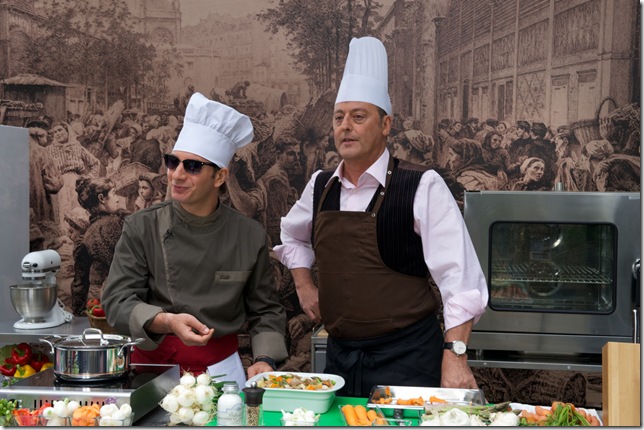 Michaël Youn and Jean Reno in “Le Chef.”