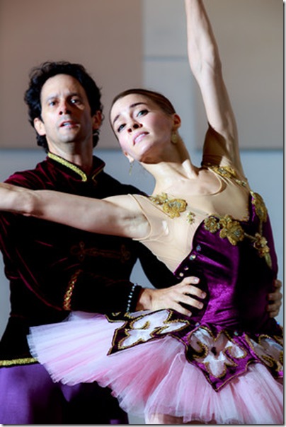 Rogelio Corrales and Lily Ojea as the Cavalier and Sugar Plum Fairy. (Photo by Tom Tracy)
