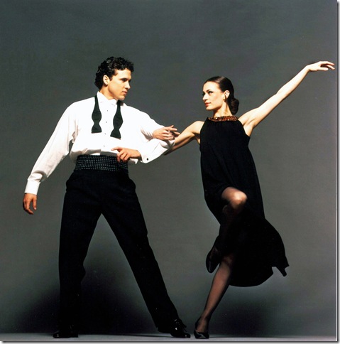 Carlos Guerra and Jennifer Kronenberg in “Nine Sinatra Songs.” (Photo by Joe Gato)