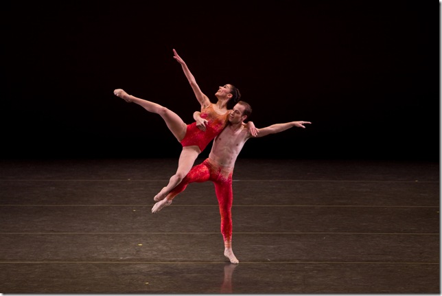 Patricia Delgado and Jeremy Cox in “Mercuric Tidings.” (Photo by Lois Greenfield)