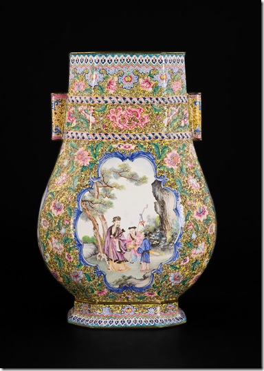 Chinese enamel vase (Yongzheng period, c. 1730), on display at the upcoming Palm Beach Jewelry, Art and Antique Show.