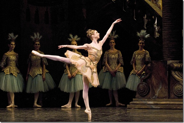 Bridgett Zehr as Aurora in “The Sleeping Beauty” at The National Ballet of Canada. (Photo by Sian Richards)