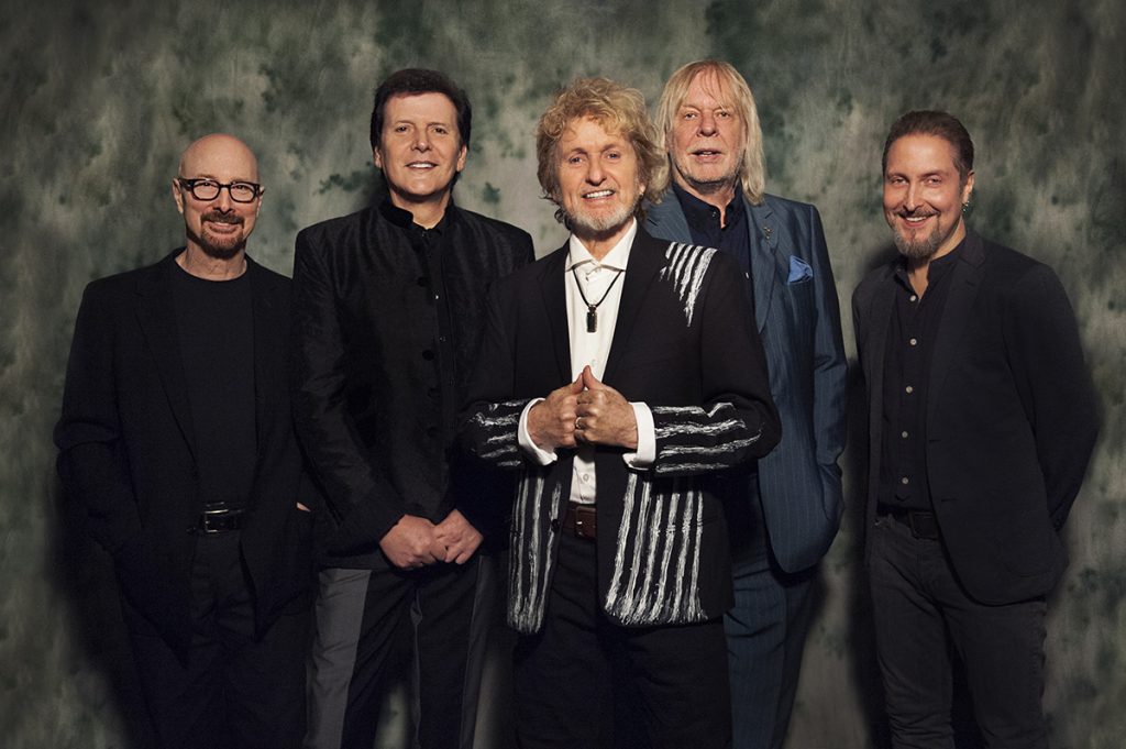 Jon Anderson, Bill Bruford, Jeff Berlin, Steve Howe, Rick Wakeman: Yes  Close To The Edge - awesome line up