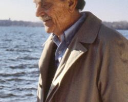 So it went: 40 years of friendship wisdom enriches Vonnegut doc