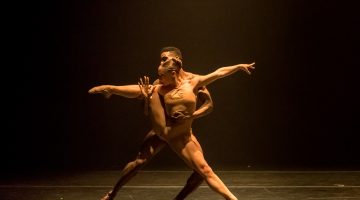Complexions ballet troupe astonishes as its widens dance audience