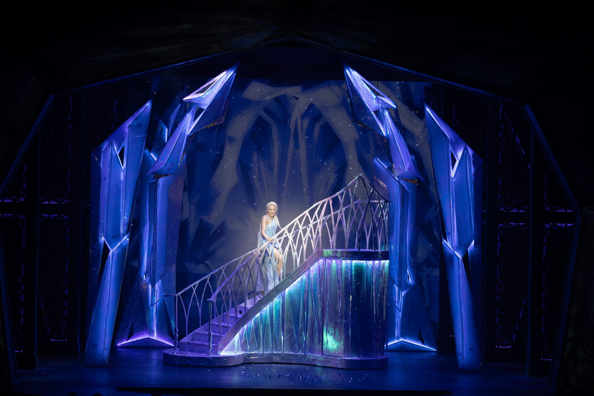 For director and cast, stage version of ‘Frozen’ at Maltz has all of ...